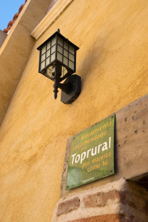 Vivienda Turistica El Caneco 토르데실라 외부 사진